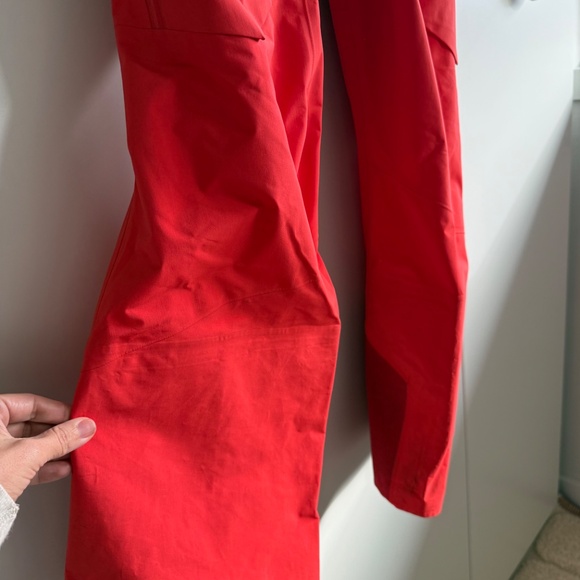 ARC’TERYX Women’s GORETEX Rush Bib - Picture 6 of 7